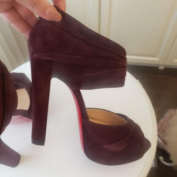 ❤️❤️ SOLD ❤️❤ Christian Louboutin Applique 140 Veau Plump Velour - Picture 6 of 11